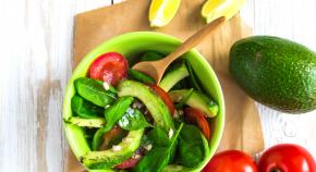 Салат с авокадо: рецепты с фото С сырой брокколи под горчичным соусом